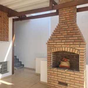 Quarto em Acomodações Particulares Disponivel Em Sobrado, São Paulo